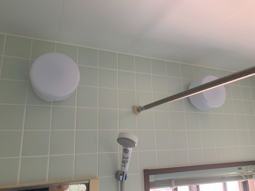 渋川市　浴室防湿鏡・照明交換工事　－リフォームモリハウスー