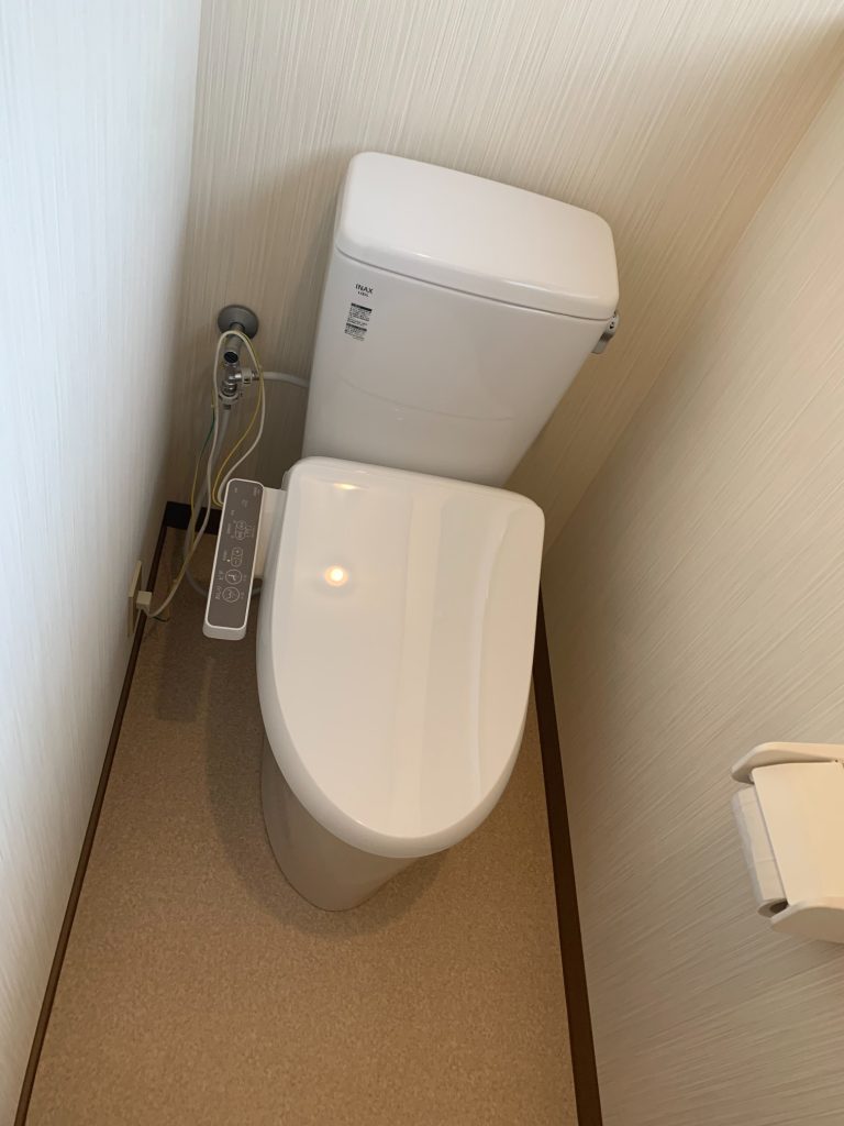 渋川市 トイレ工事 《リクシル アメージュZ+シャワートイレD》 -リフォームモリハウスー