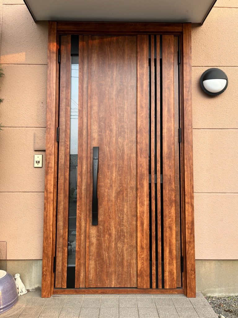 渋川市 玄関ドア工事 〈リクシル リフォーム玄関ドア リシェント〉 -リフォームモリハウスー