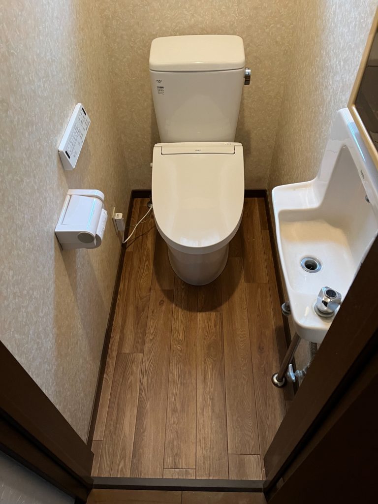 渋川市　トイレ工事　〈リクシル　アメージュZ＋KA３１〉　－リフォームモリハウスー