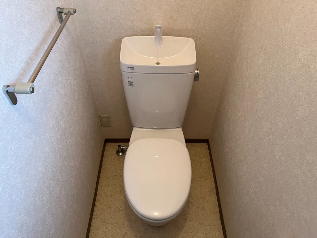 高崎市 トイレ工事 〈リクシル アメージュZ〉 -リフォームモリハウスー
