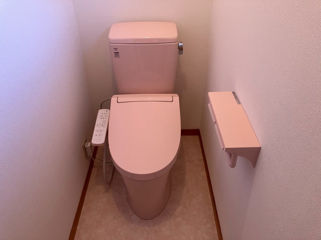 渋川市 トイレ工事 〈リクシル アメージュZ+KB21〉 -リフォームモリハウスー