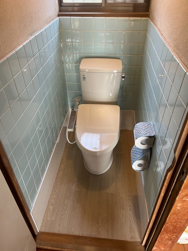渋川市 トイレ工事 〈リクシル アメージュZ+シャワートイレD〉 -リフォームモリハウスー