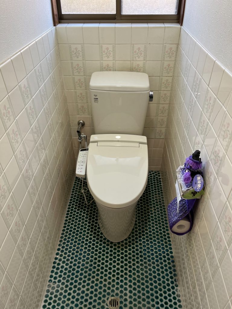 渋川市　トイレ工事　〈リクシル　アメージュZ便器〉　－リフォームモリハウスー