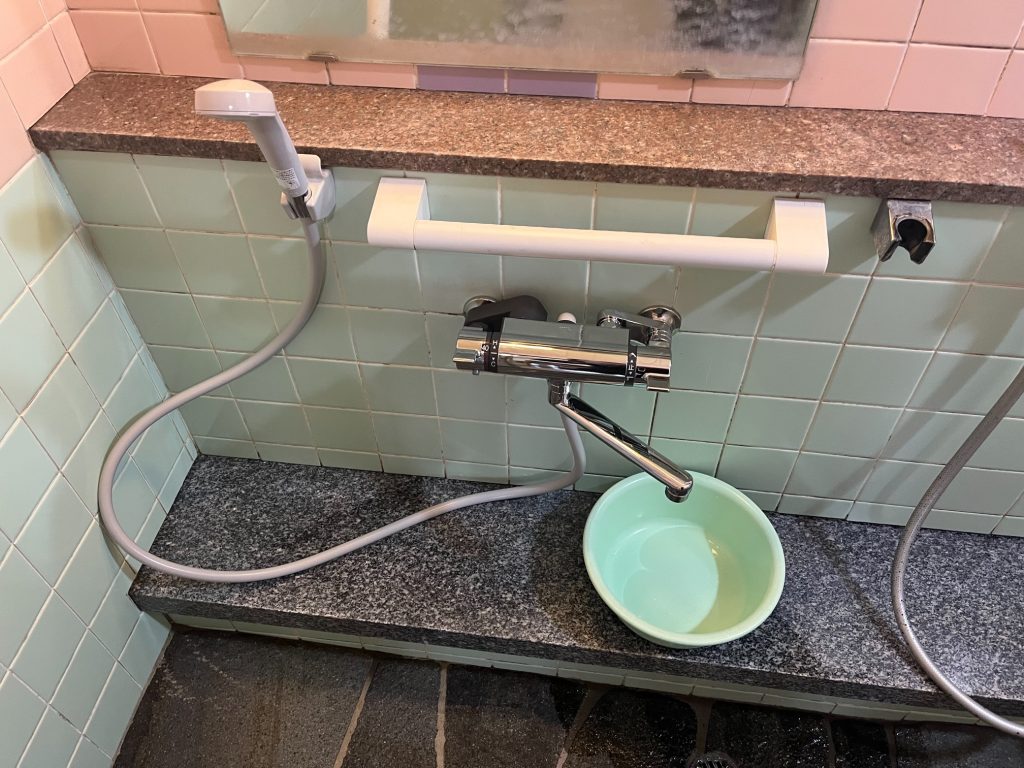 渋川市　浴室シャワー水栓交換　－リフォームモリハウスー