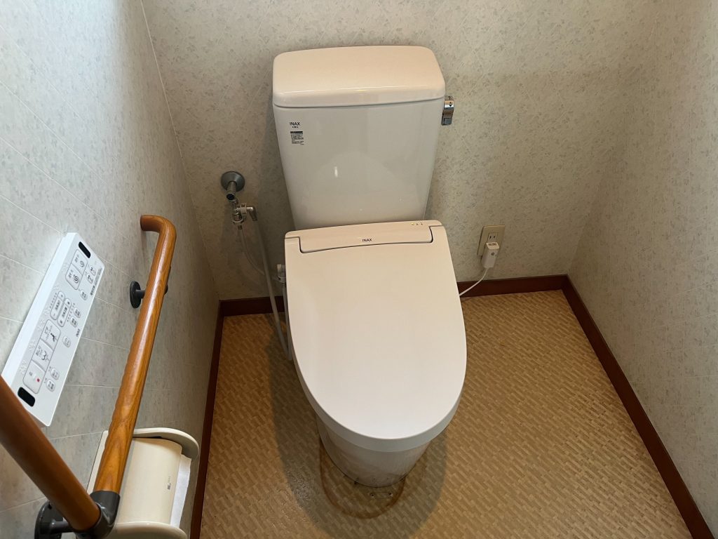渋川市　１・２階トイレ工事　－リフォームモリハウスー