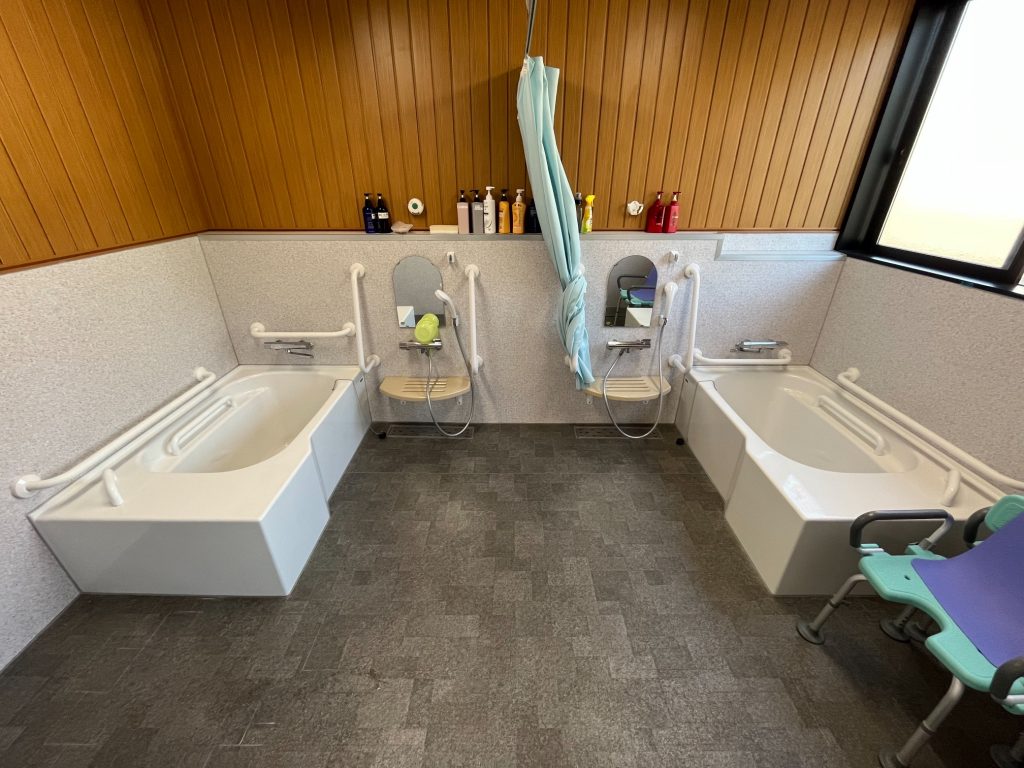 渋川市　介護浴室手すり設置工事　－リフォームモリハウスー