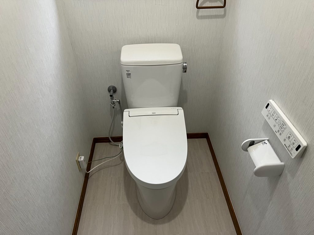 吉岡町　トイレ工事　〈リクシル　アメージュZ+KA31〉