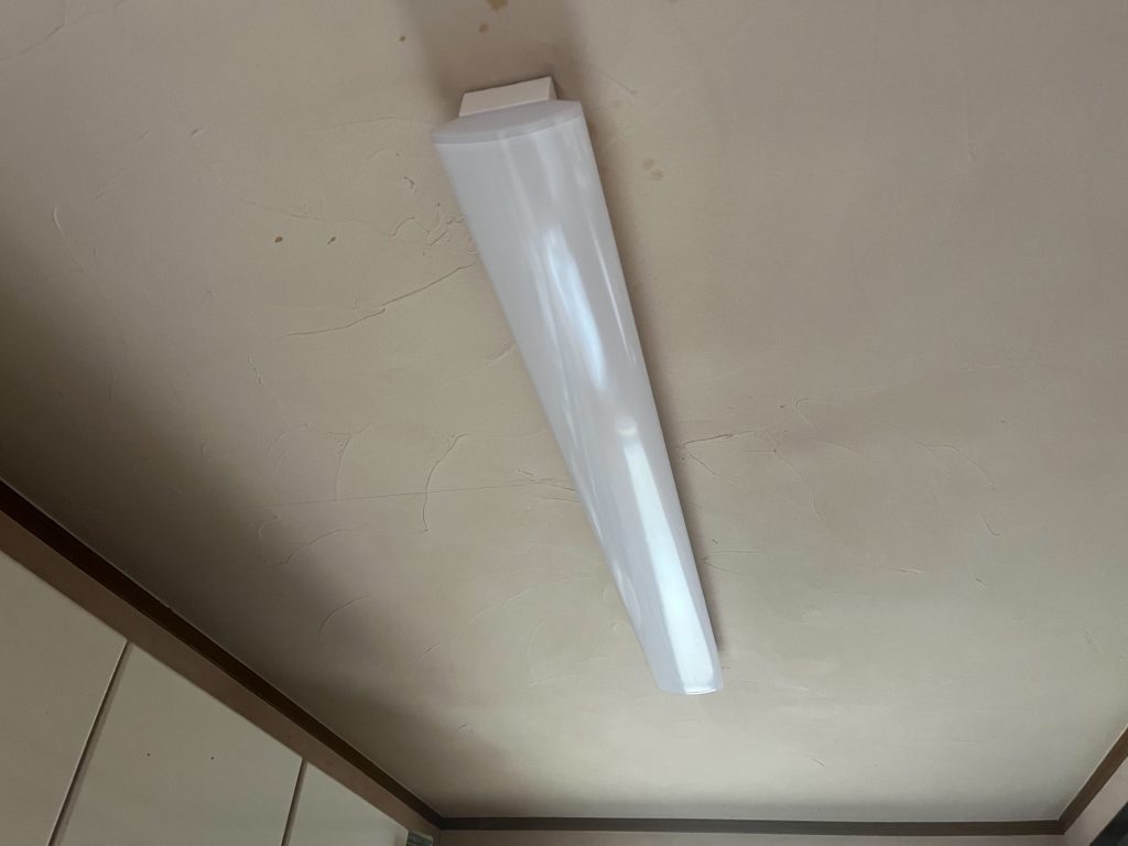 渋川市 台所照明器具交換工事〈オーデリック 天井照明器具・OL 291 027R3B・昼白色 〉