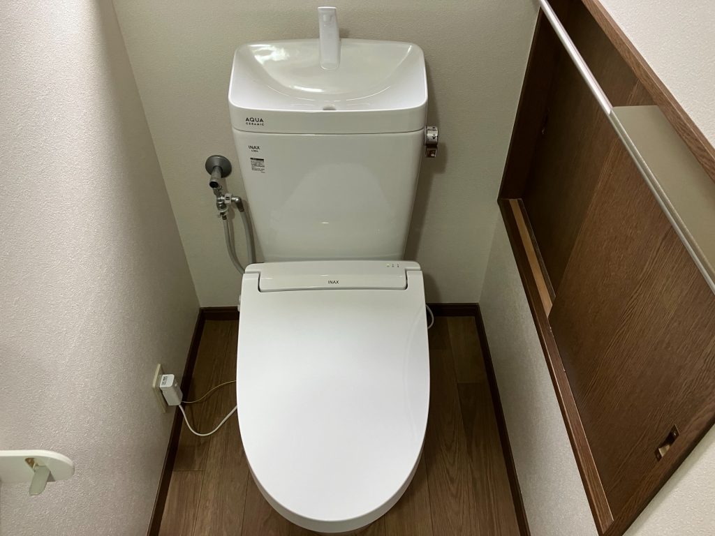 渋川市　トイレ交換工事