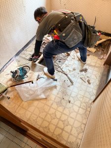 渋川市　洗面台交換工事〈LIXIL　洗面台　オフト　W750　一面鏡〉