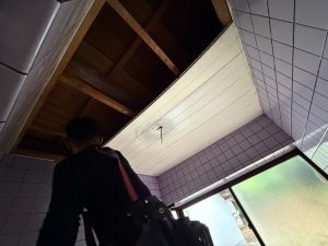 渋川市　浴室天井工事