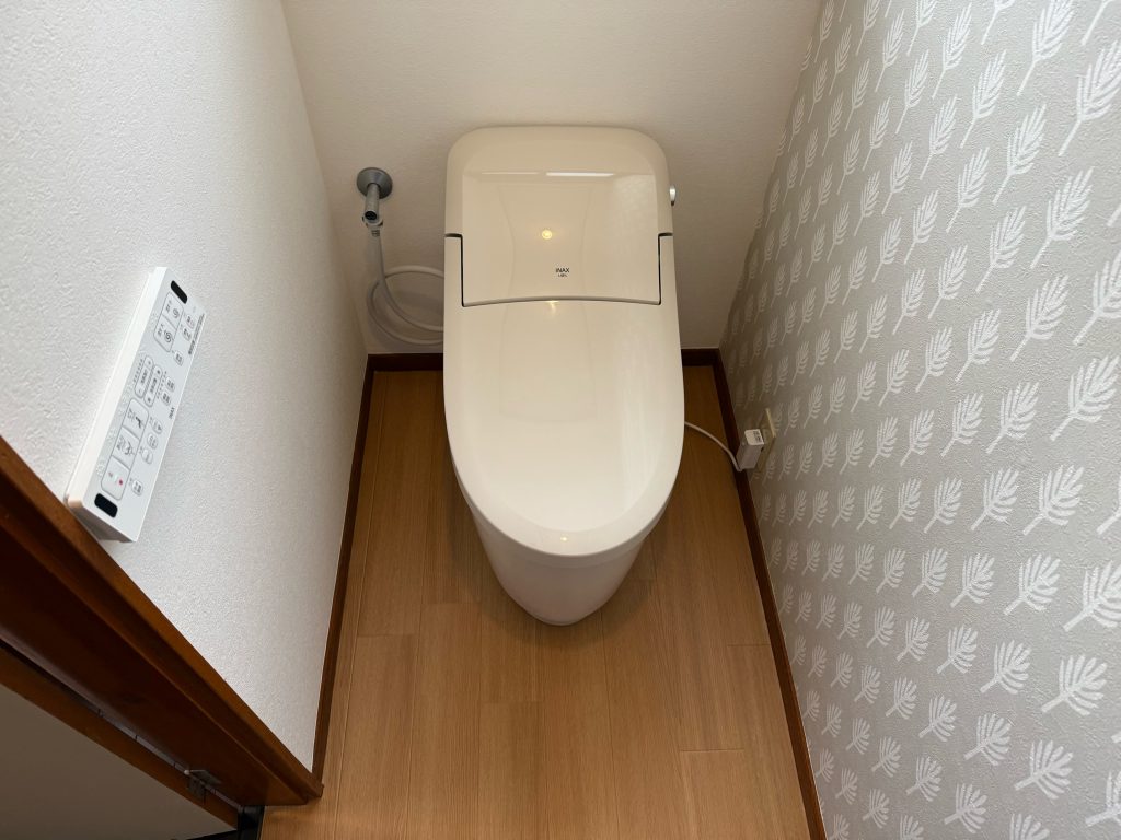渋川市　1Fトイレ工事　〈LIXIL　プレアスLS〉