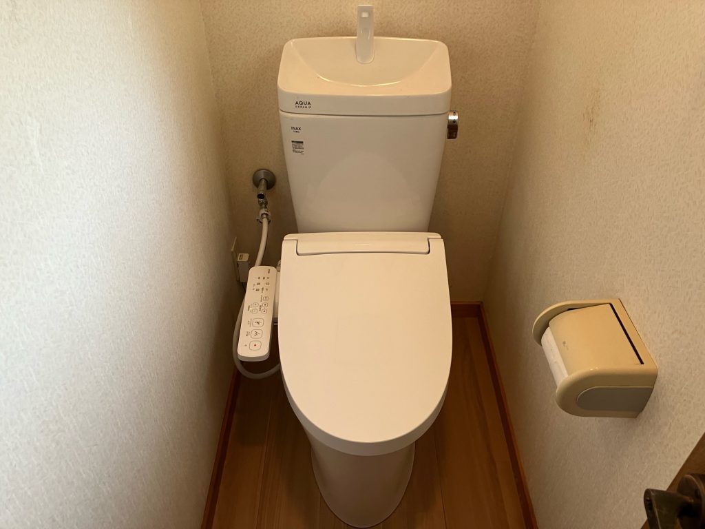 渋川市　2Fトイレ工事　〈LIXIL　アメージュZ＋KB31〉