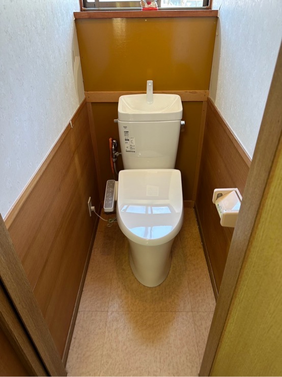東吾妻町　トイレ工事〈LIXIL　アメージュZ＋シャワートイレD　寒冷地仕様〉