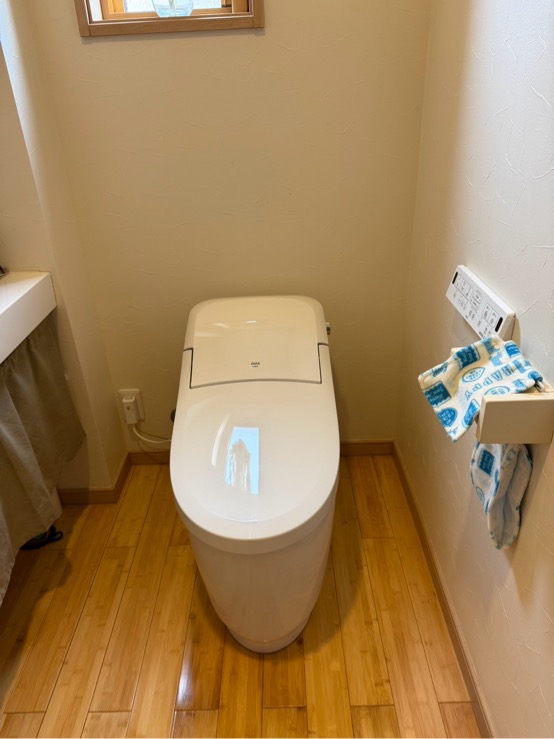 渋川市　トイレ工事〈LIXIL　プレアスLS〉