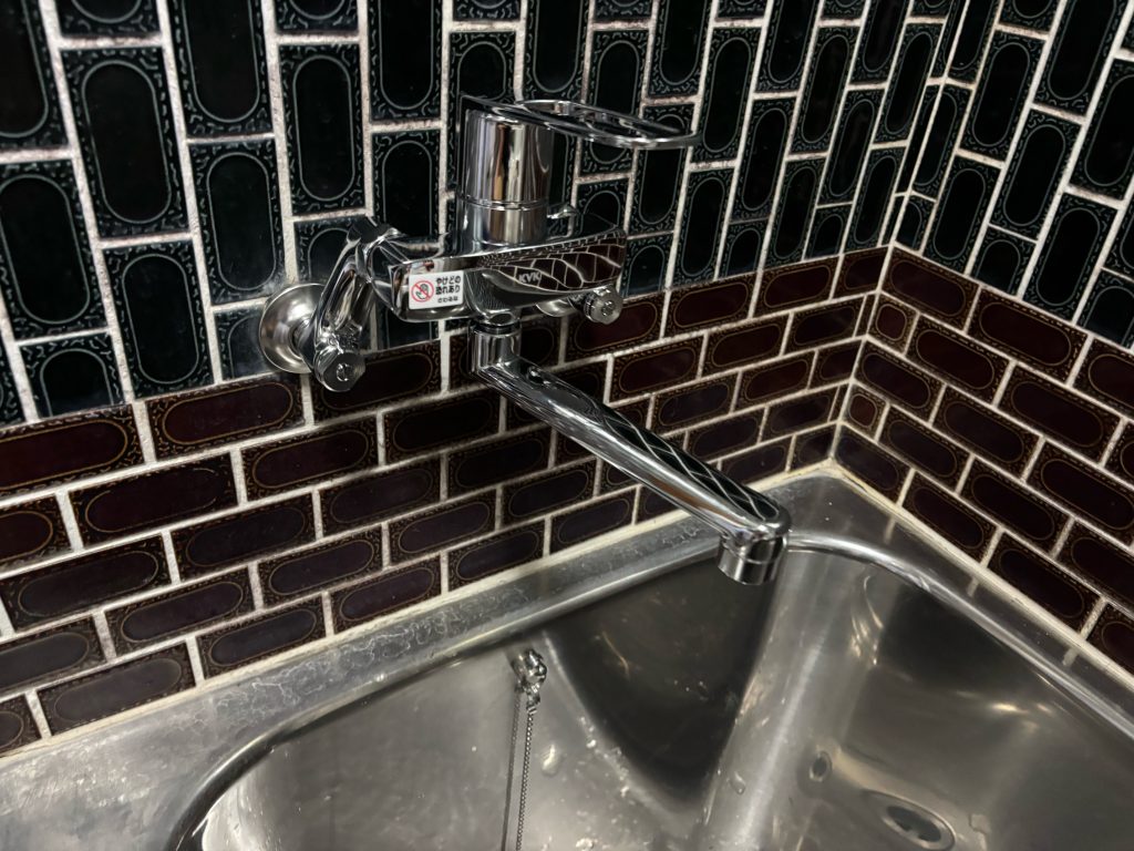 渋川市　浴室水栓・シャワー水栓工事〈ＫＶＫ　壁付シングルレバー混合栓〉