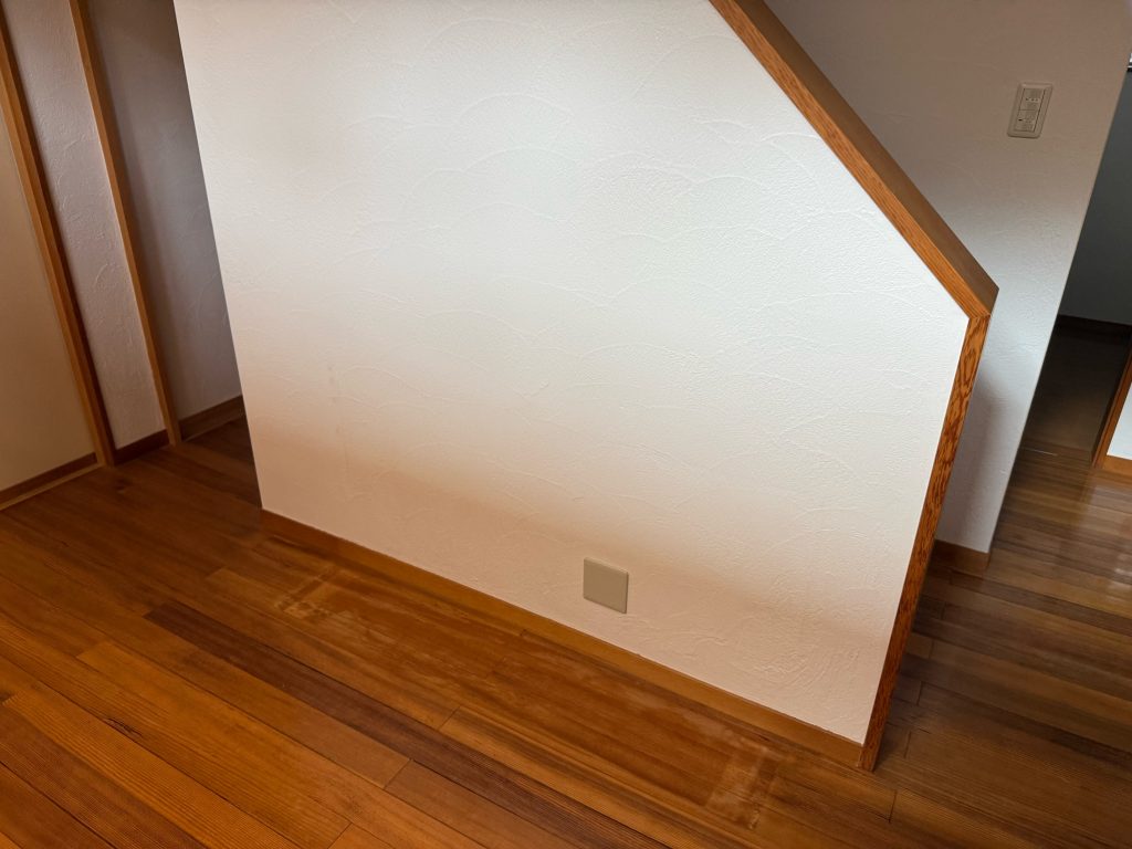 渋川市　蓄熱暖房機撤去工事