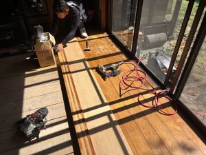 吉岡町　広縁工事〈LIXIL　フローリング・ラシッサＳフロア〉