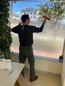 渋川市　事務所窓工事〈スリーエム　窓フィルム・グラデーション加工〉