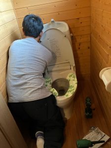 渋川市　2Ｆトイレ工事〈LIXIL　アメージュZ+シャワートイレD〉