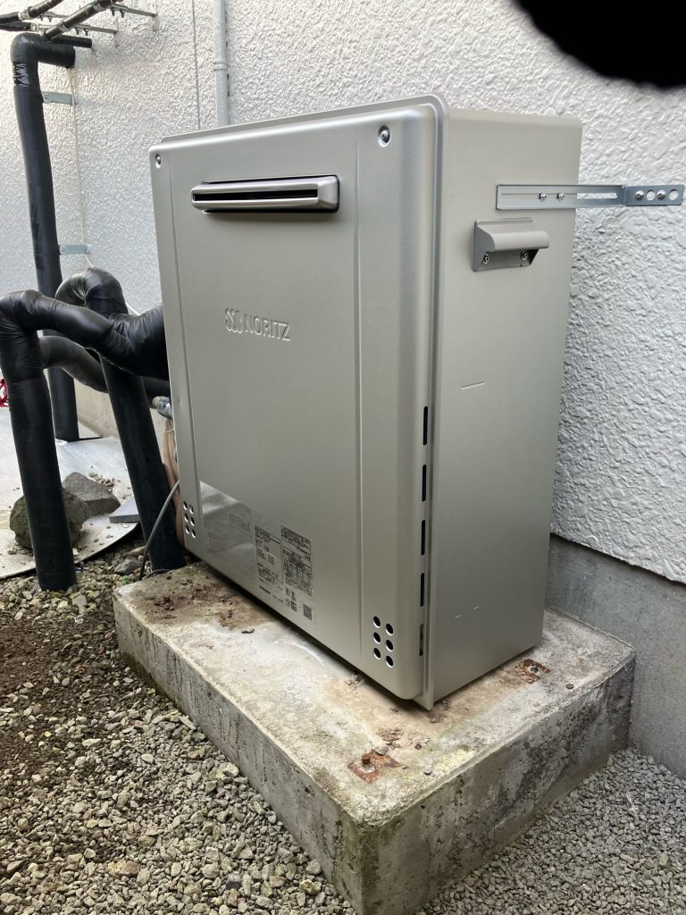 渋川市　ガス給湯器工事　〈ノーリツ　ガス給湯器　GT-C2072SAR　BL　20号　オート　エコジョーズ〉