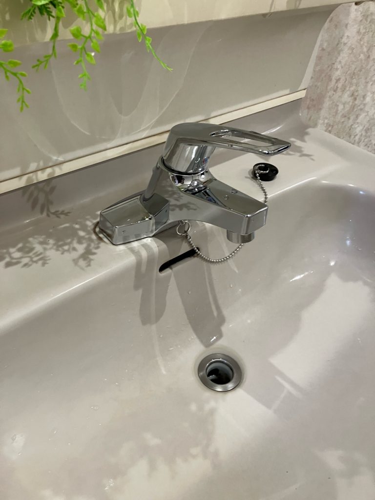 吉岡町　洗面水栓交換工事