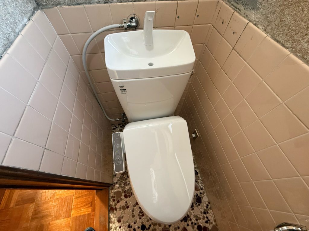 渋川市　１Ｆトイレ工事〈アメージュZ+シャワートイレD〉