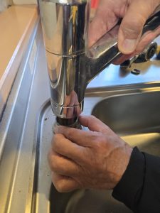 渋川市　キッチン水栓工事〈KVK　シングルシャワー付混合栓〉