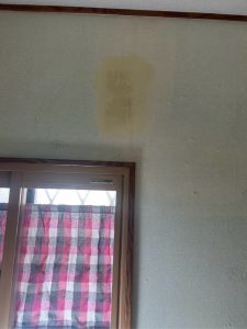 渋川市　脱衣室工事〈クロス貼替え〉