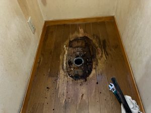 渋川市　１Ｆトイレ工事〈LIXIL　アメージュZ+シャワートイレD〉