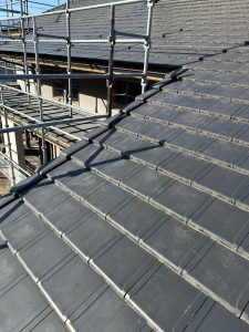 渋川市　屋根工事〈破損瓦差し替え〉