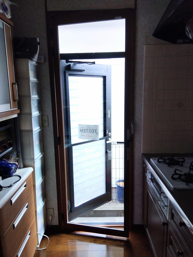 渋川市　内窓工事〈LIXIL   インプラス〉