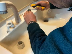 渋川市　洗面台水栓漏水工事