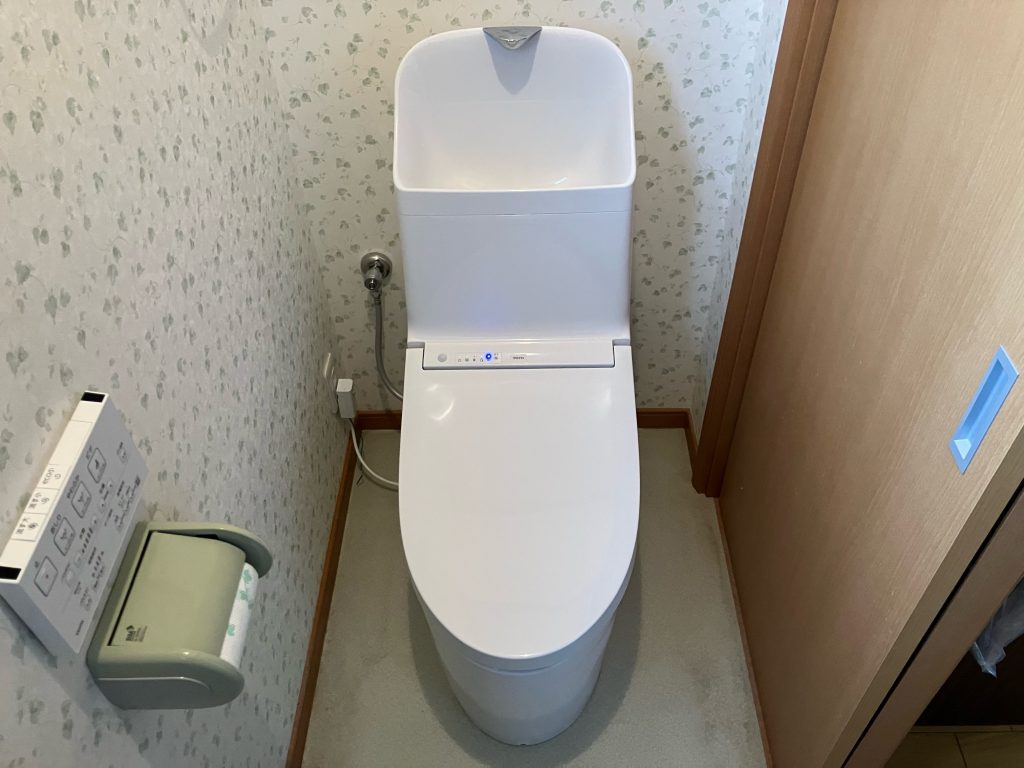 渋川市　トイレ工事〈TOTO　GG1-800〉