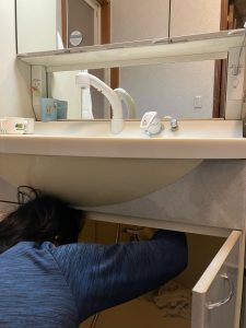 吉岡町　洗面台水栓工事