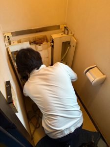 渋川市　便座交換工事〈TOTO　アプリコットＦ１Ａ〉