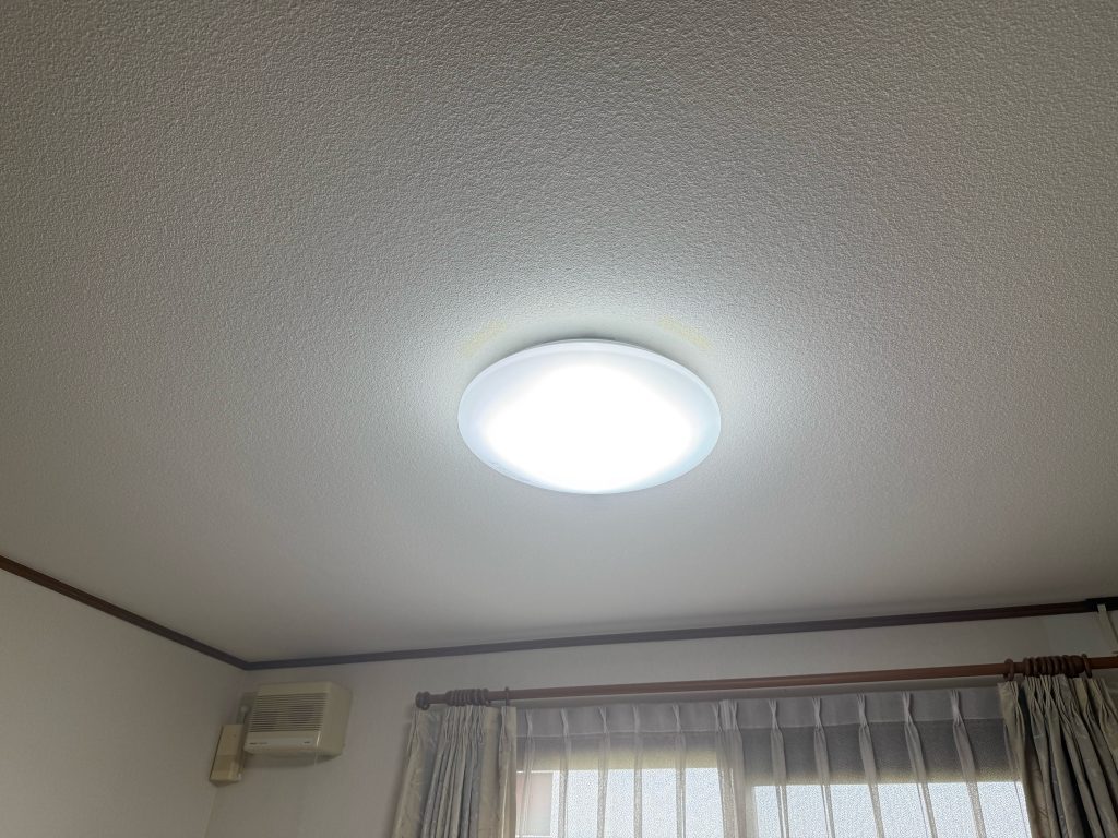 渋川市　ＬＥＤ照明交換工事〈Panasonic　シーリングライト  LGC2113D昼白色