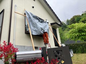 渋川市　出窓ガラス交換工事〈スペーシア　ペアガラス透明3ミリ　〉