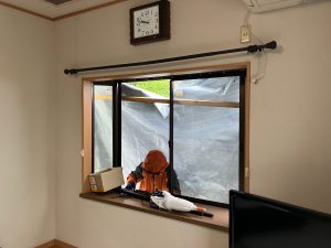 渋川市　出窓ガラス交換工事〈スペーシア　ペアガラス透明3ミリ　〉