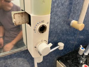 高崎市　浴室シャワー水栓サーモスタット取付工事