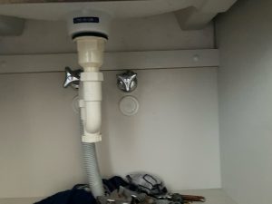 東吾妻町　洗面台水栓交換工事〈ＫＶＫ　シングルレバーＪＡ-ＪＬ241ＳＥ-05〉