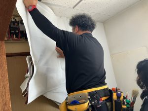 渋川市　２Ｆ洗面台工事〈LIXIL　洗面台オフトW600　1面鏡〉