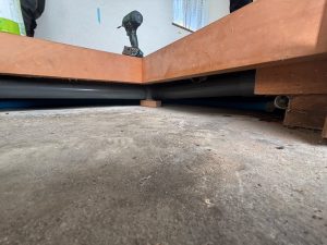 渋川市　手洗い新設工事〈LIXIL　手洗器セット　壁付式〉